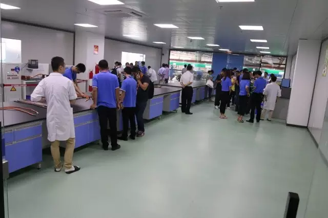 坪山论道，，，，，，扫荡“车”前“拦路虎”8.jpg
